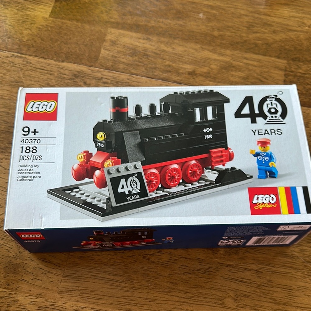 LEGO Black and Red Train Set Retired New